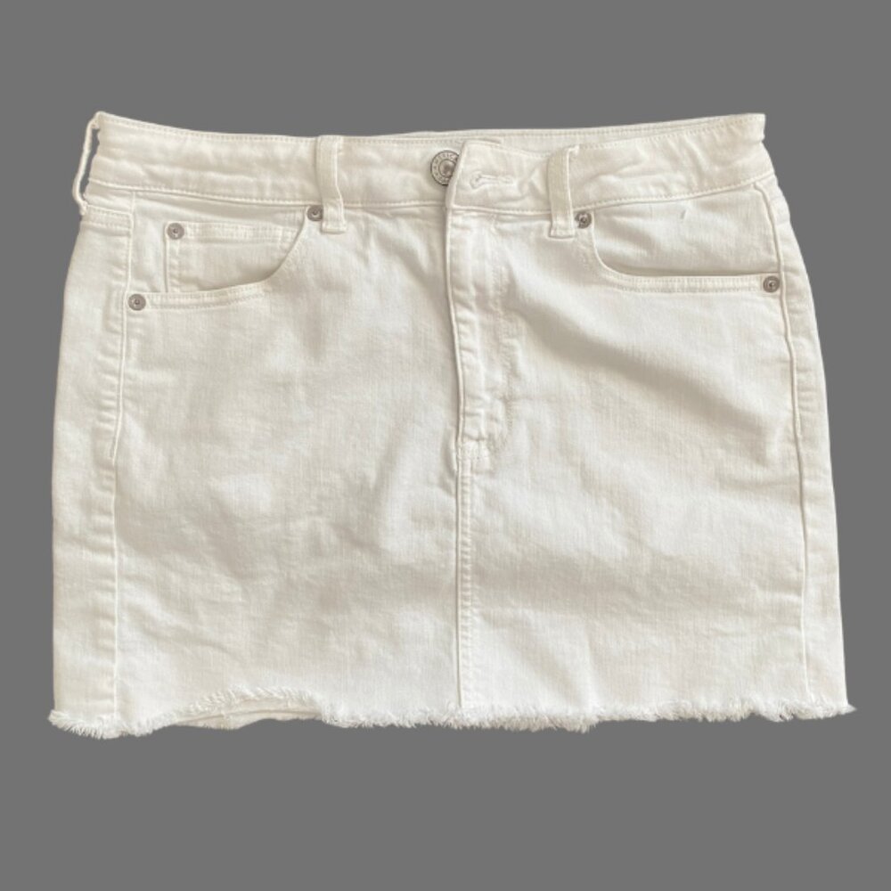 American Eagle white denim Super Stretch mini skirt Size 12